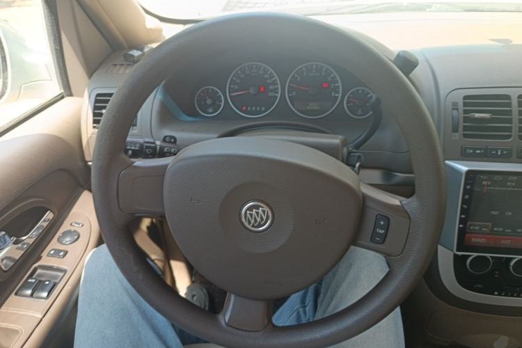 Used Buick GL8 2014 2.4L Classic Edition Steering Wheel