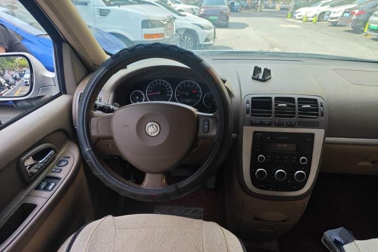 Used Buick GL8 2014 2.4L Classic Edition Steering Wheel