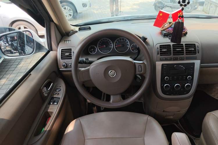 Used Buick GL8 2014 2.4L Classic Edition Steering Wheel