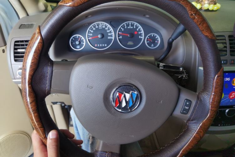 Used Buick GL8 2014 2.4L Classic Edition Steering Wheel