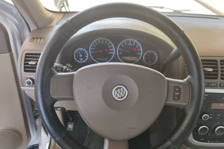 Used Buick GL8 2014 2.4L Classic Edition Steering Wheel