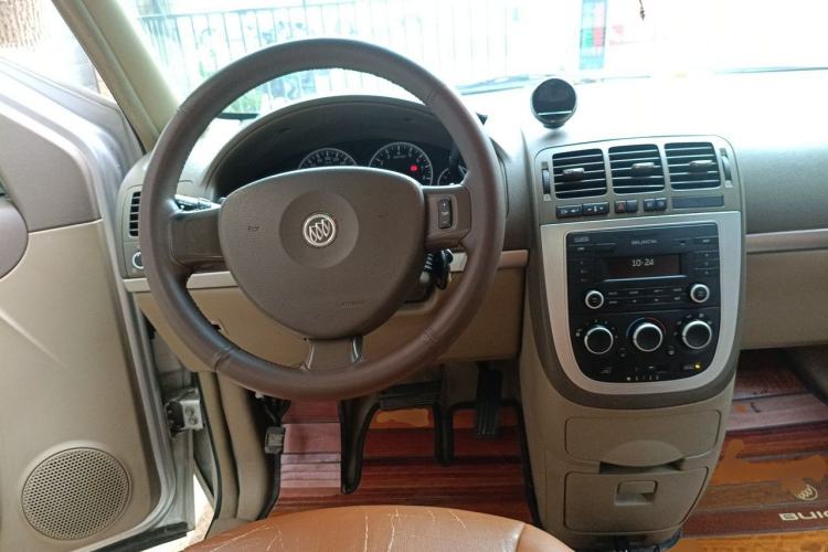 Used Buick GL8 2014 2.4L Classic Edition Steering Wheel