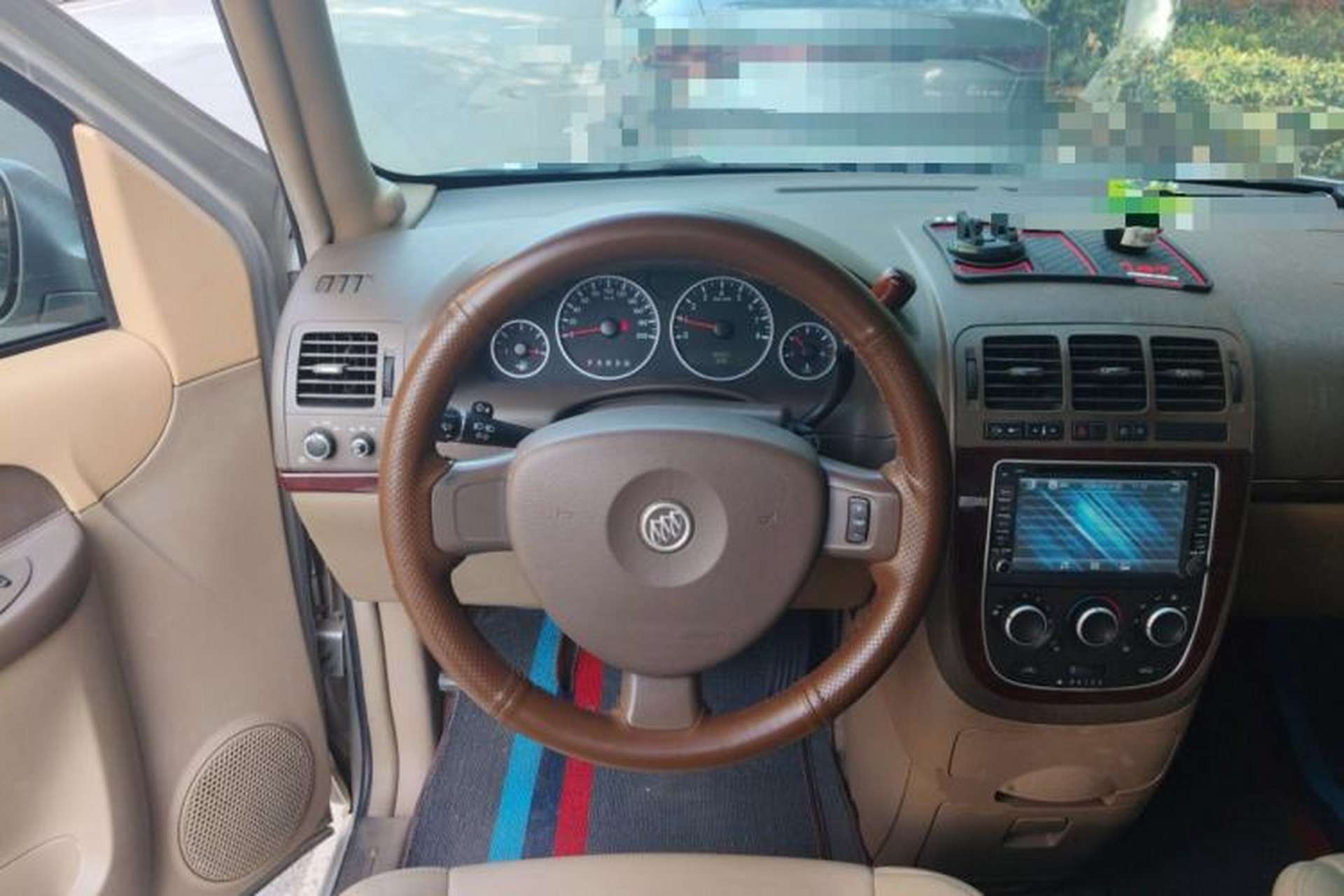 Used Buick GL8 2014 2.4L Comfort Edition Steering Wheel