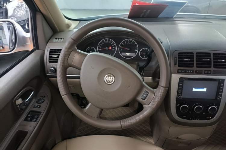 Used Buick GL8 2014 2.4L Classic Edition Steering Wheel