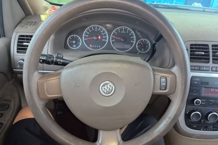 Used Buick GL8 2014 2.4L Classic Edition Steering Wheel