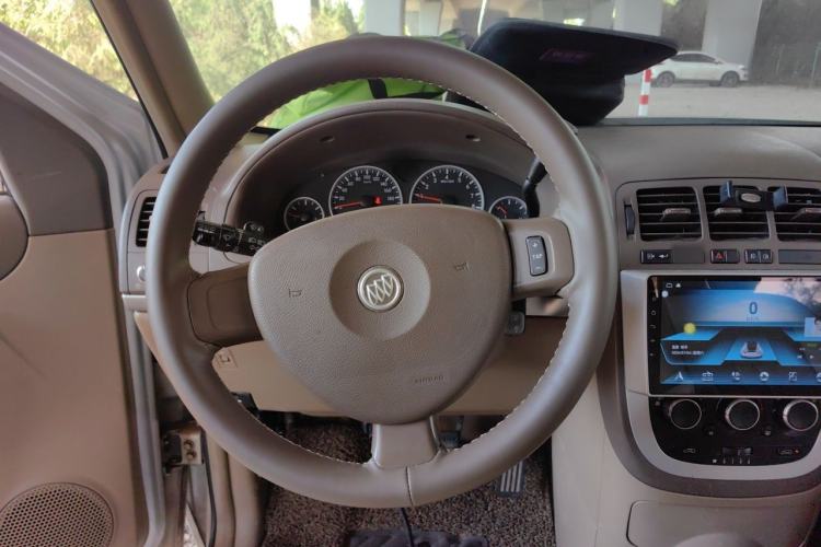 Used Buick GL8 2014 2.4L Classic Edition Steering Wheel