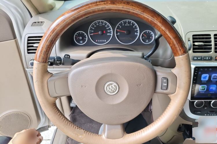 Used Buick GL8 2014 2.4L Classic Edition Steering Wheel