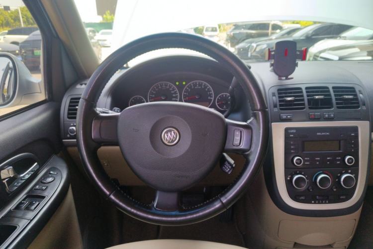 Used Buick GL8 2014 2.4L Executive Edition Steering Wheel
