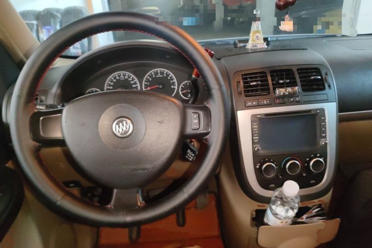 Used Buick GL8 2014 2.4L Executive Edition Steering Wheel