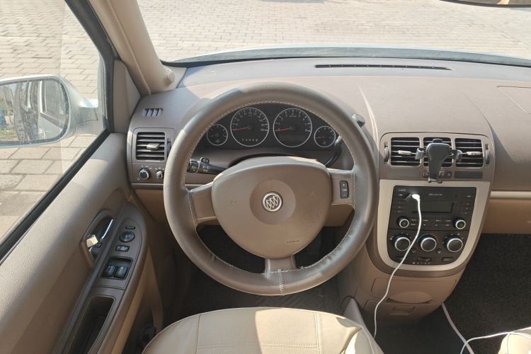Used Buick GL8 2014 2.4L Classic Edition Steering Wheel