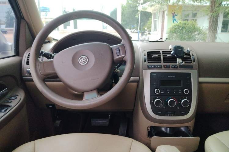 Used Buick GL8 2014 2.4L Classic Edition Steering Wheel