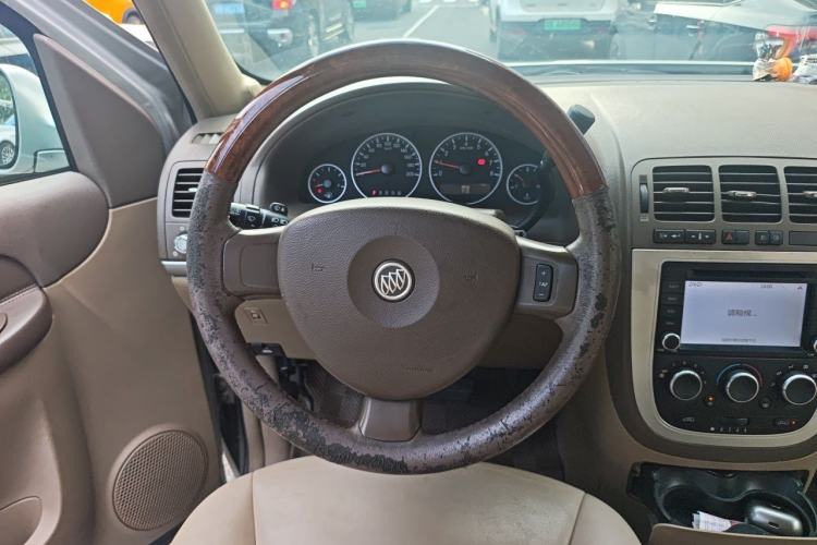 Used Buick GL8 2014 2.4L Comfort Edition Steering Wheel