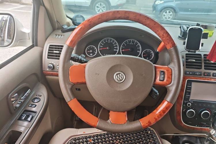 Used Buick GL8 2014 2.4L Classic Edition Steering Wheel