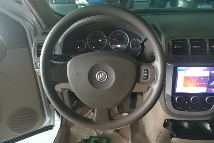Used Buick GL8 2014 2.4L Classic Edition Steering Wheel