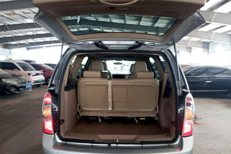 Used Buick GL8 2014 2.4L Executive Edition Trunk