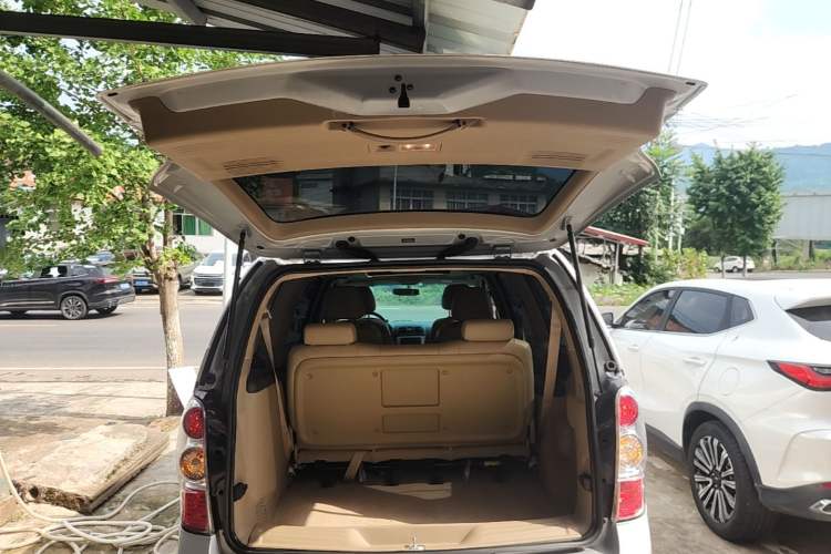 Used Buick GL8 2014 2.4L Executive Edition Trunk