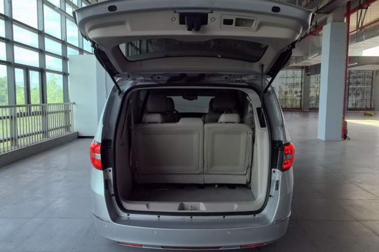 Used Buick GL8 2014 3.0L XT Luxury Business Flagship Edition Trunk