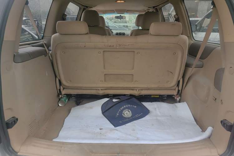 Used Buick GL8 2014 2.4L Comfort Edition Trunk