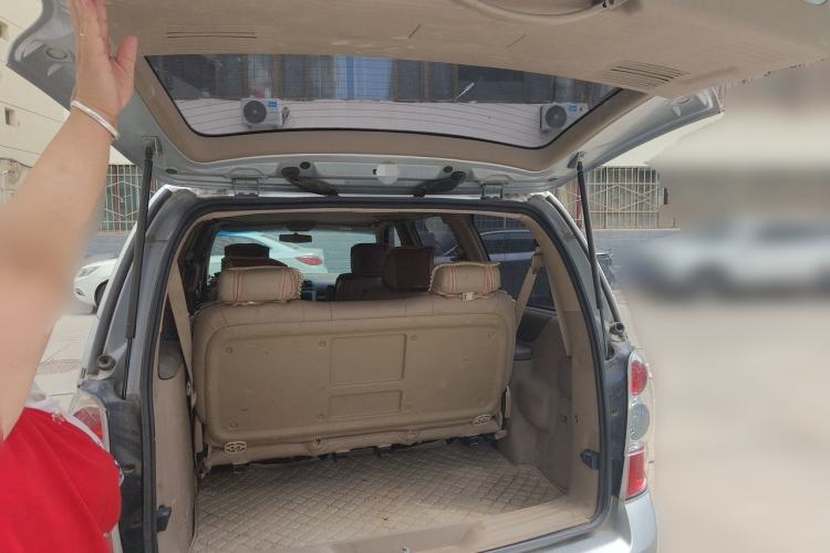 Used Buick GL8 2014 2.4L Comfort Edition Trunk