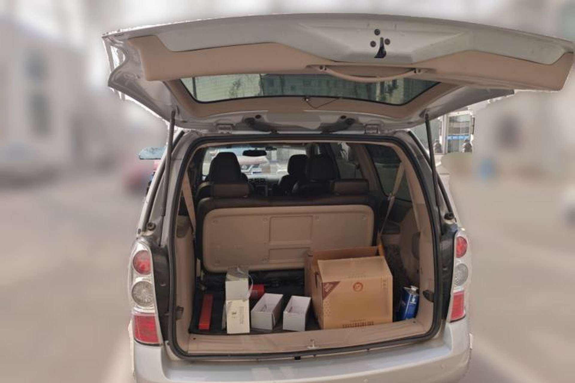 Used Buick GL8 2014 2.4L Comfort Edition Trunk