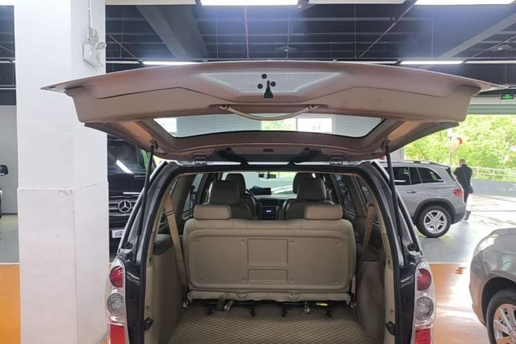 Used Buick GL8 2014 2.4L Classic Edition Trunk