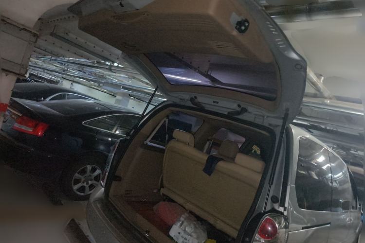 Used Buick GL8 2014 2.4L Classic Edition Trunk