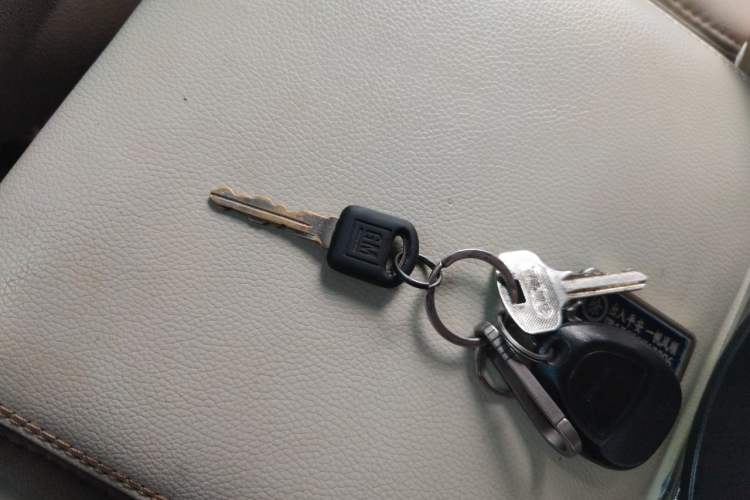 Used Buick GL8 2014 2.4L Classic Edition Vehicle Key