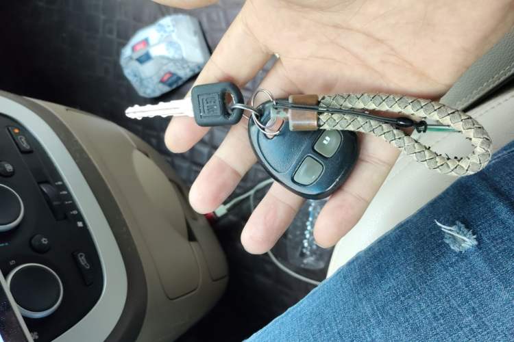 Used Buick GL8 2014 2.4L Classic Edition Vehicle Key