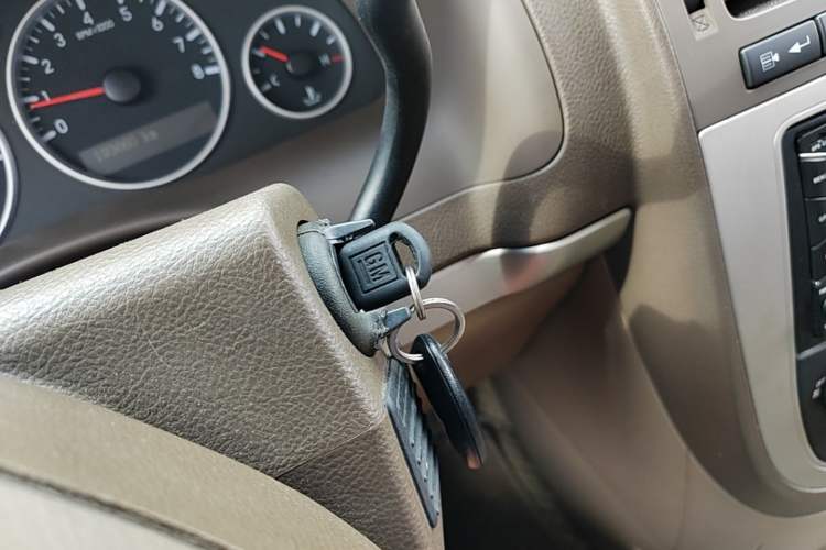 Used Buick GL8 2014 2.4L Classic Edition Vehicle Key