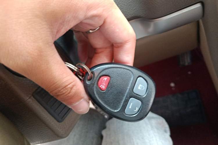 Used Buick GL8 2014 2.4L Classic Edition Vehicle Key