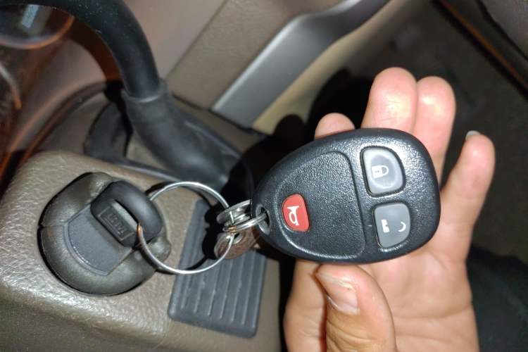 Used Buick GL8 2014 2.4L Classic Edition Vehicle Key