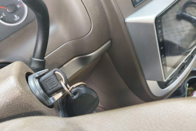 Used Buick GL8 2014 2.4L Classic Edition Vehicle Key