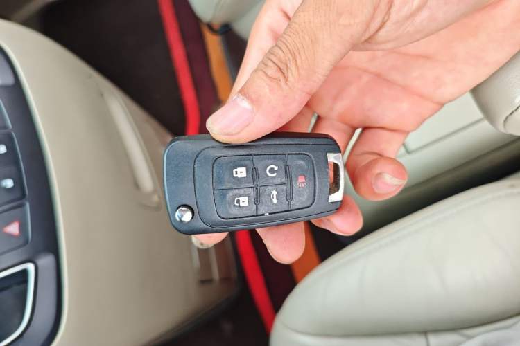 Used Buick GL8 2014 3.0L GT Luxury Business Haoya Edition Vehicle Key