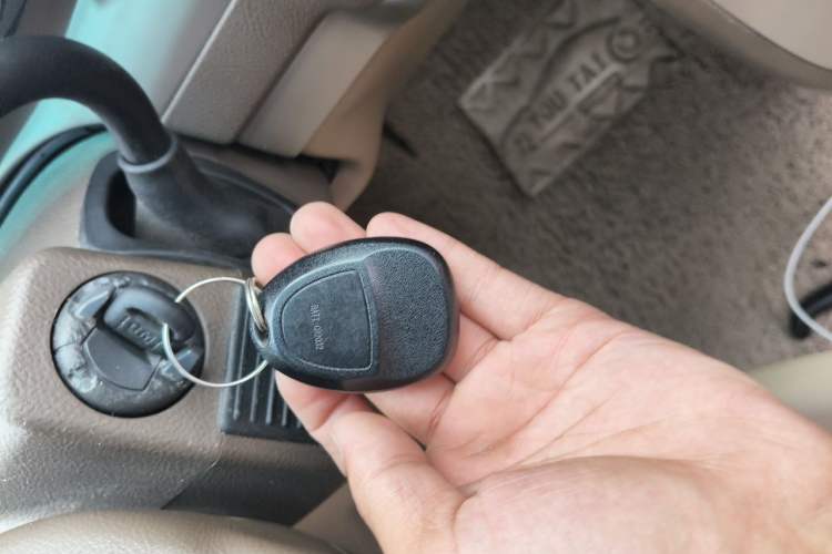 Used Buick GL8 2014 2.4L Comfort Edition Vehicle Key
