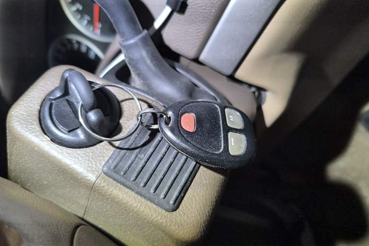 Used Buick GL8 2014 2.4L Classic Edition Vehicle Key
