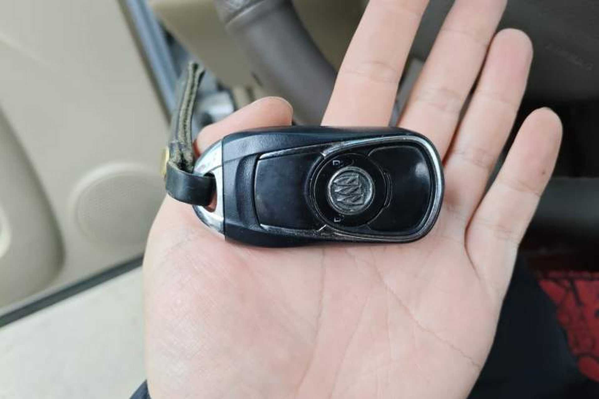 Used Buick GL8 2014 2.4L Classic Edition Vehicle Key