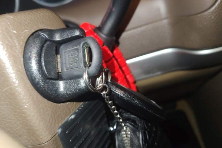 Used Buick GL8 2014 2.4L Classic Edition Vehicle Key