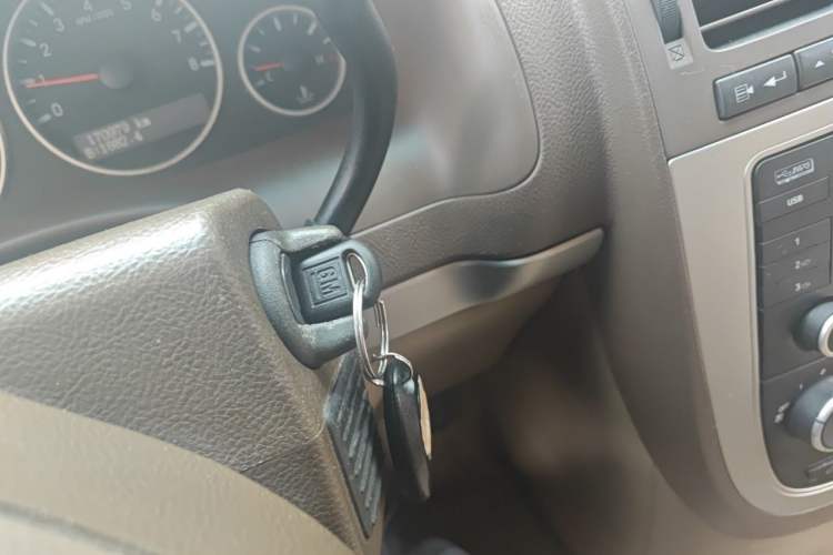 Used Buick GL8 2014 2.4L Comfort Edition Vehicle Key