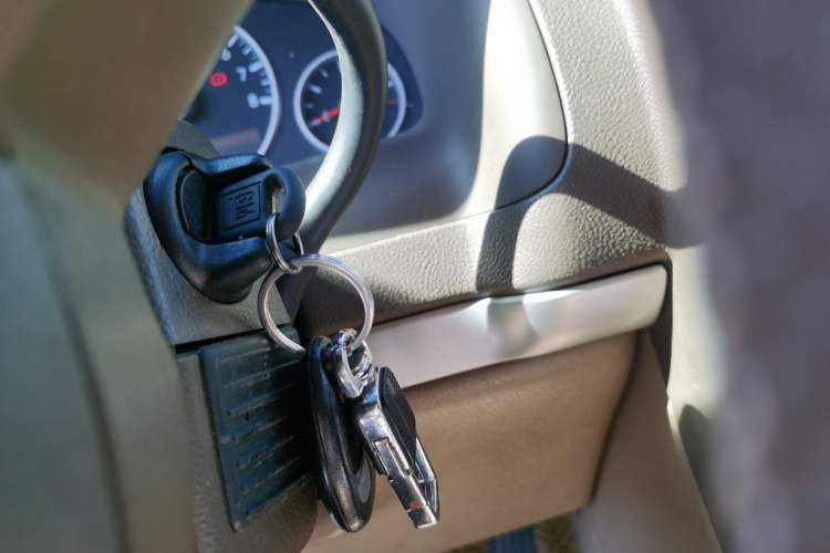 Used Buick GL8 2014 2.4L Classic Edition Vehicle Key