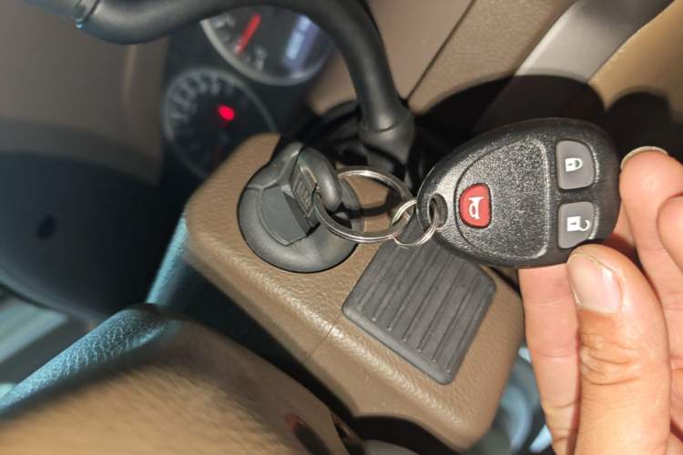 Used Buick GL8 2014 2.4L Classic Edition Vehicle Key