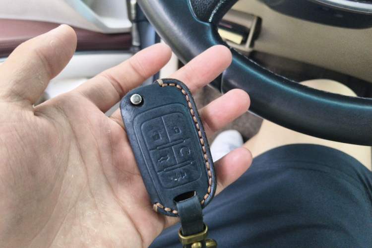 Used Buick GL8 2014 3.0L GT Luxury Business Haoya Edition Vehicle Key