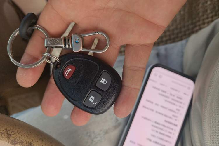 Used Buick GL8 2014 2.4L Comfort Edition Vehicle Key