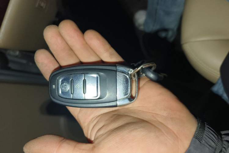 Used Buick GL8 2014 2.4L Classic Edition Vehicle Key