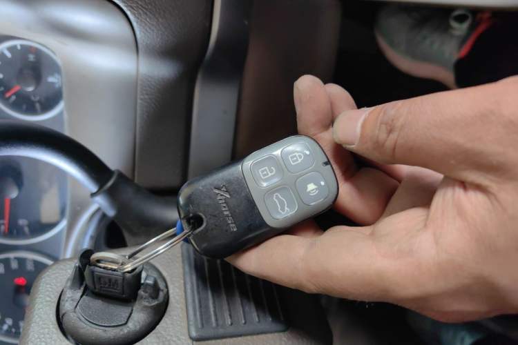 Used Buick GL8 2014 2.4L Classic Edition Vehicle Key