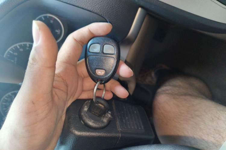 Used Buick GL8 2014 2.4L Executive Edition Vehicle Key