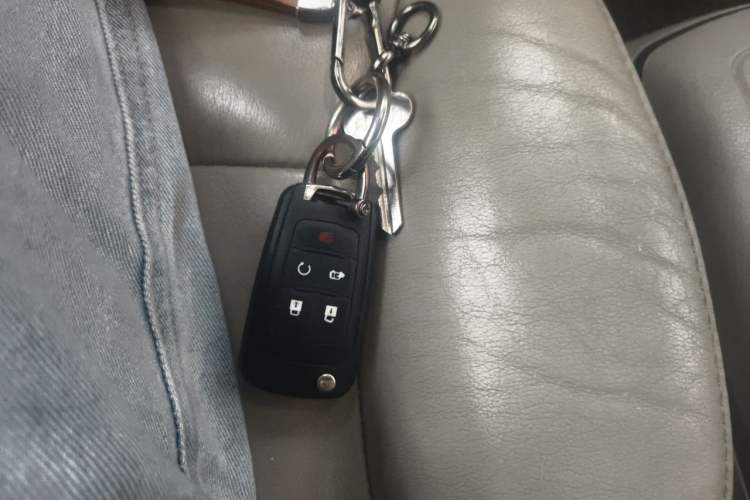 Used Buick GL8 2014 3.0L GT Luxury Business Haoya Edition Vehicle Key