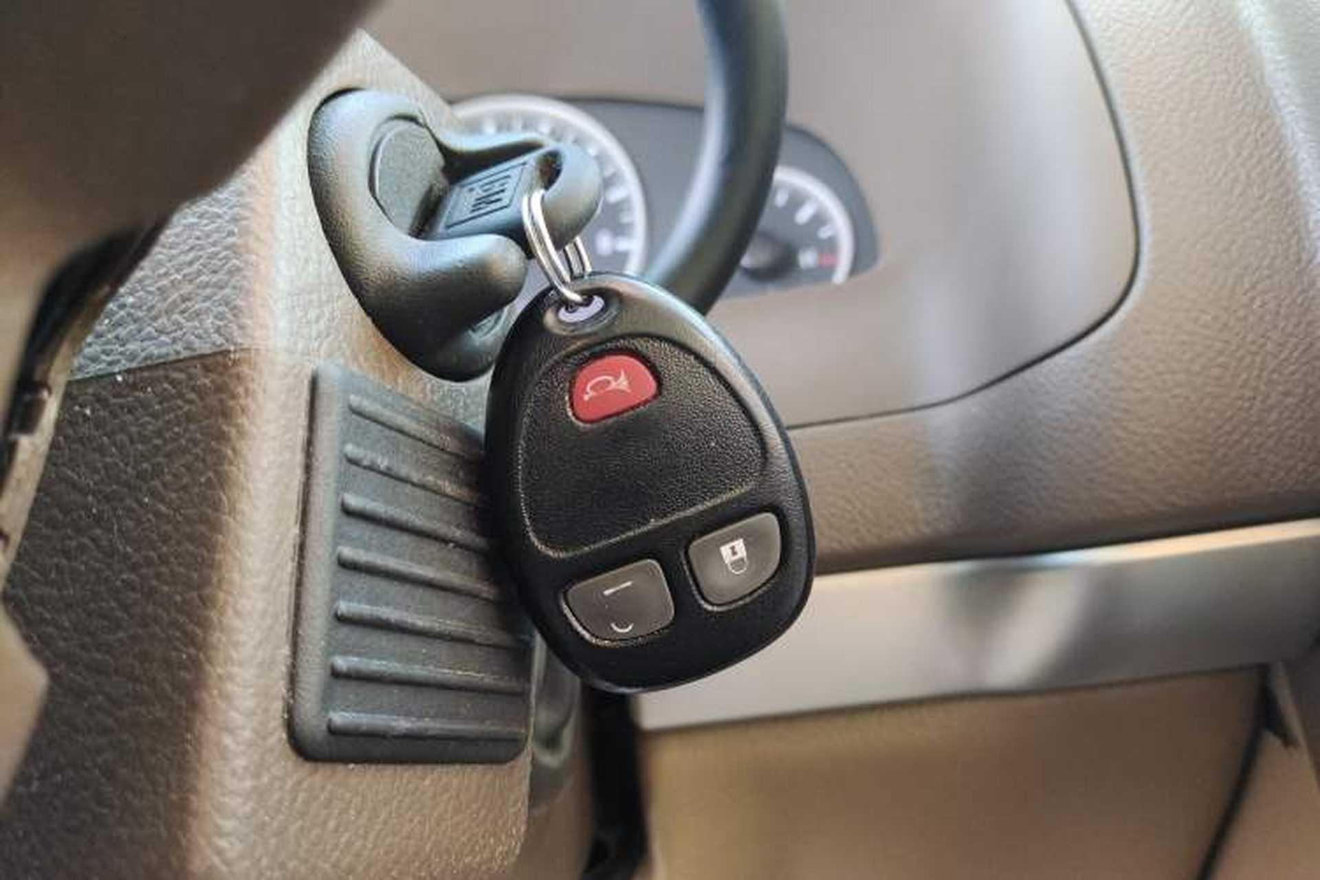 Used Buick GL8 2014 2.4L Classic Edition Vehicle Key