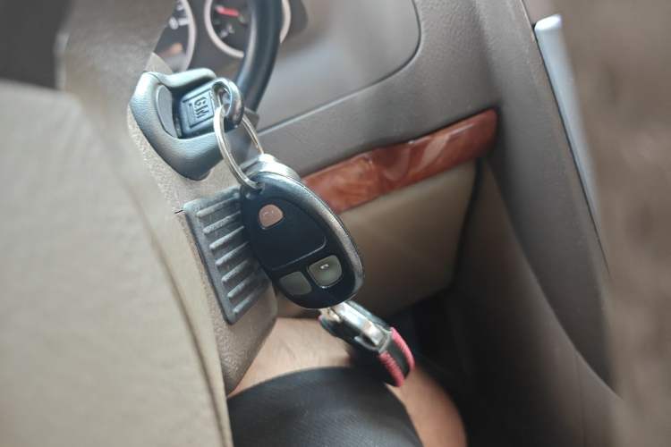 Used Buick GL8 2014 2.4L Classic Edition Vehicle Key