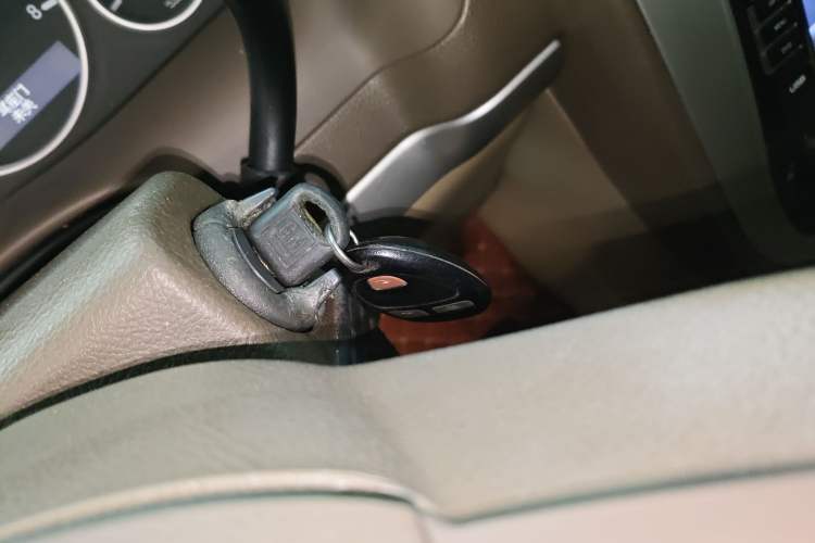 Used Buick GL8 2014 2.4L Classic Edition Vehicle Key
