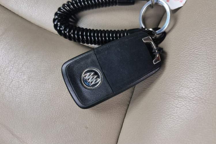 Used Buick GL8 2014 3.0L GT Luxury Business Haoya Edition Vehicle Key